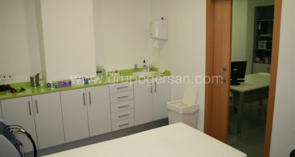 SLIDER REFORMA DE LOCAL COMERCIAL EN ELCHE - ALICANTE PARA CLÍNICA DE DEPILACIÓN LÁSER DEPILA-T